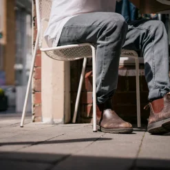 BLUNDSTONE 550 Classics Chelsea Boot (Wallnut Brown) Clearance