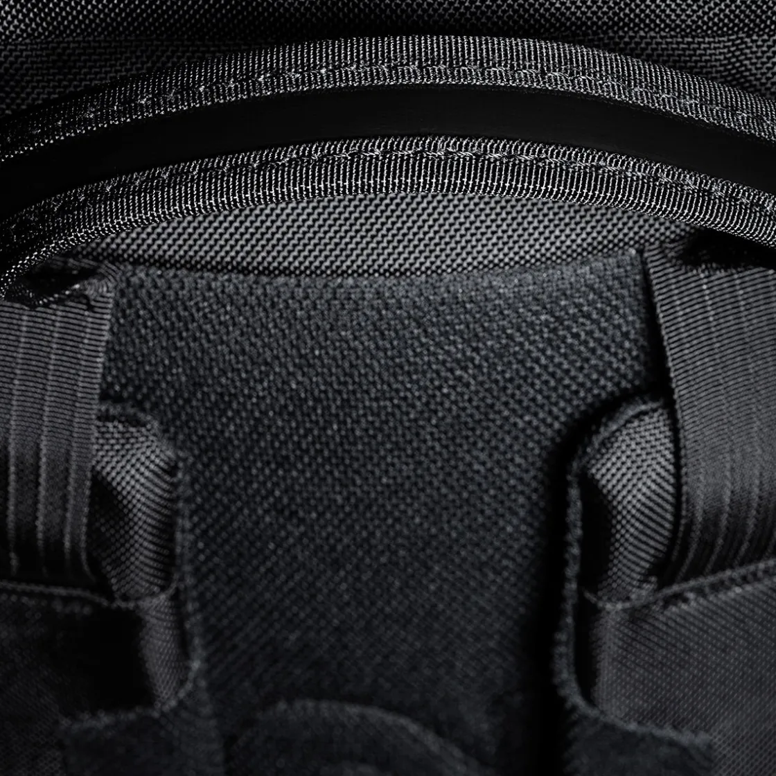 MAMMUT Xeron Messenger skuldertaske 14 L (Black) New